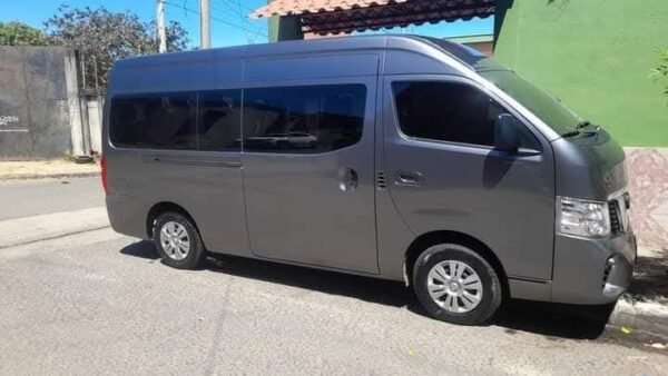 NISSAN URVAN (VIAJES)